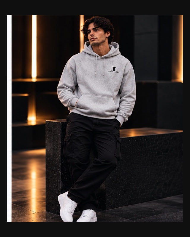 Full-body Trendi Levendi model photo, dark studio, distinct pose
